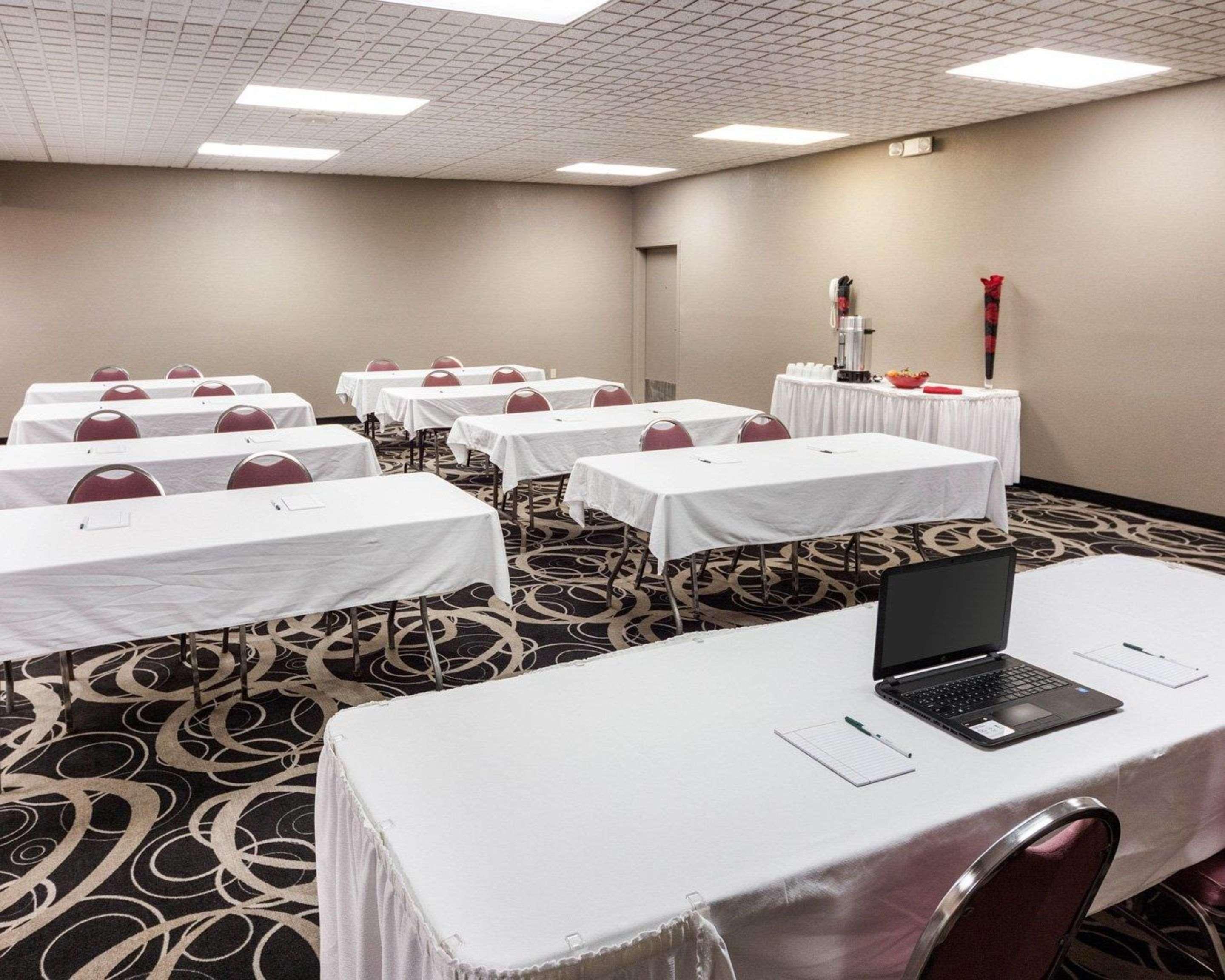 Quality Inn Montpelier エクステリア 写真