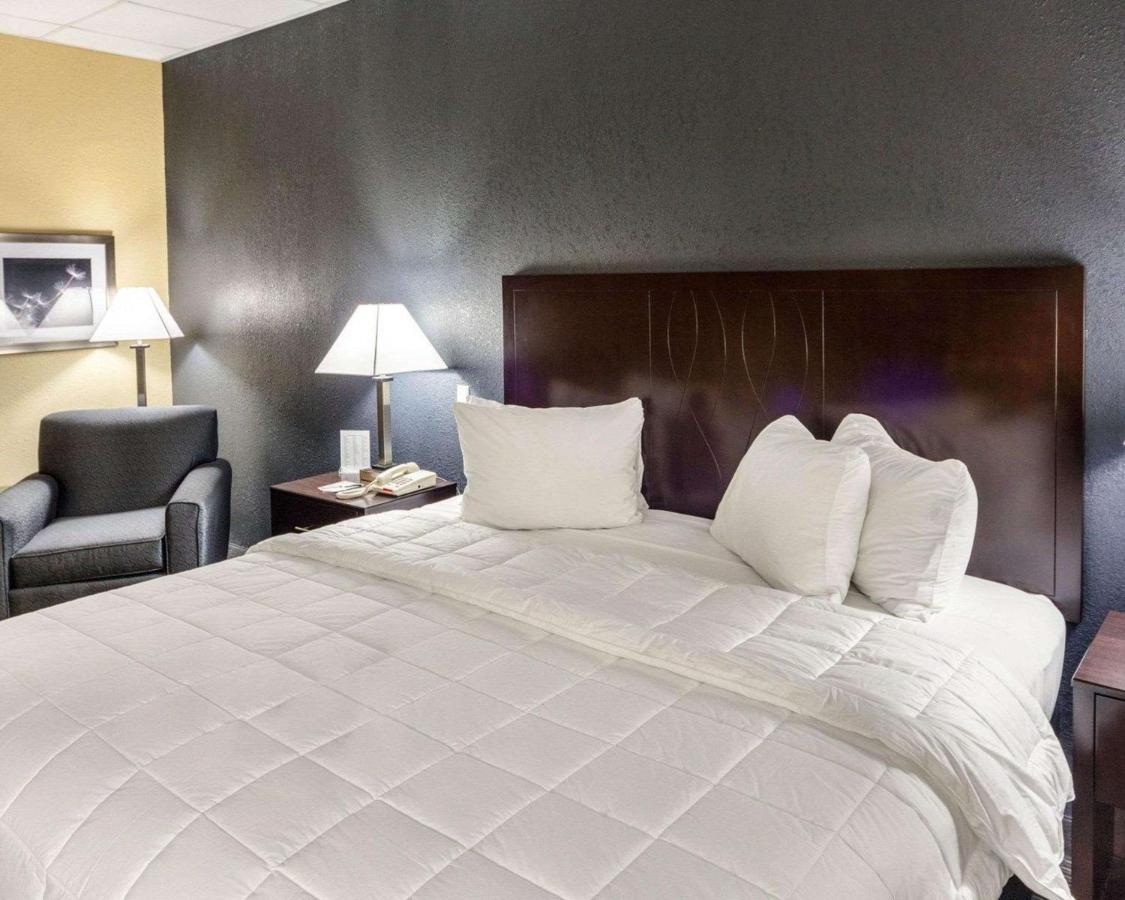 Quality Inn Montpelier エクステリア 写真